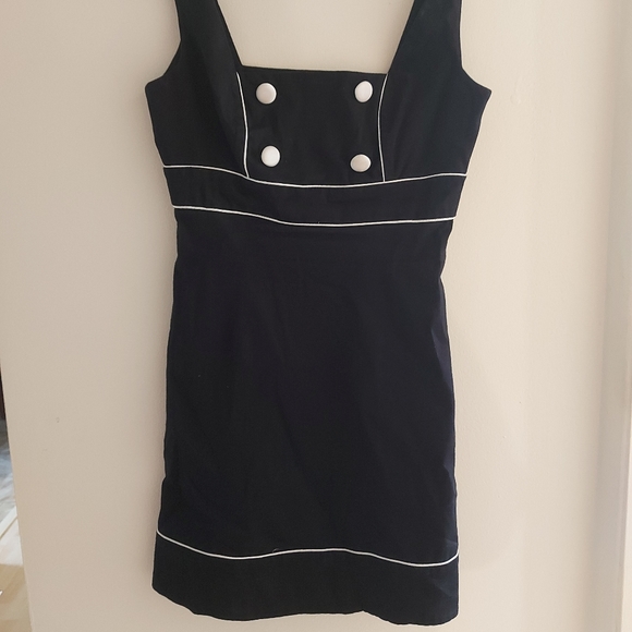 Guess Black and White Mini Dress - Picture 5 of 9